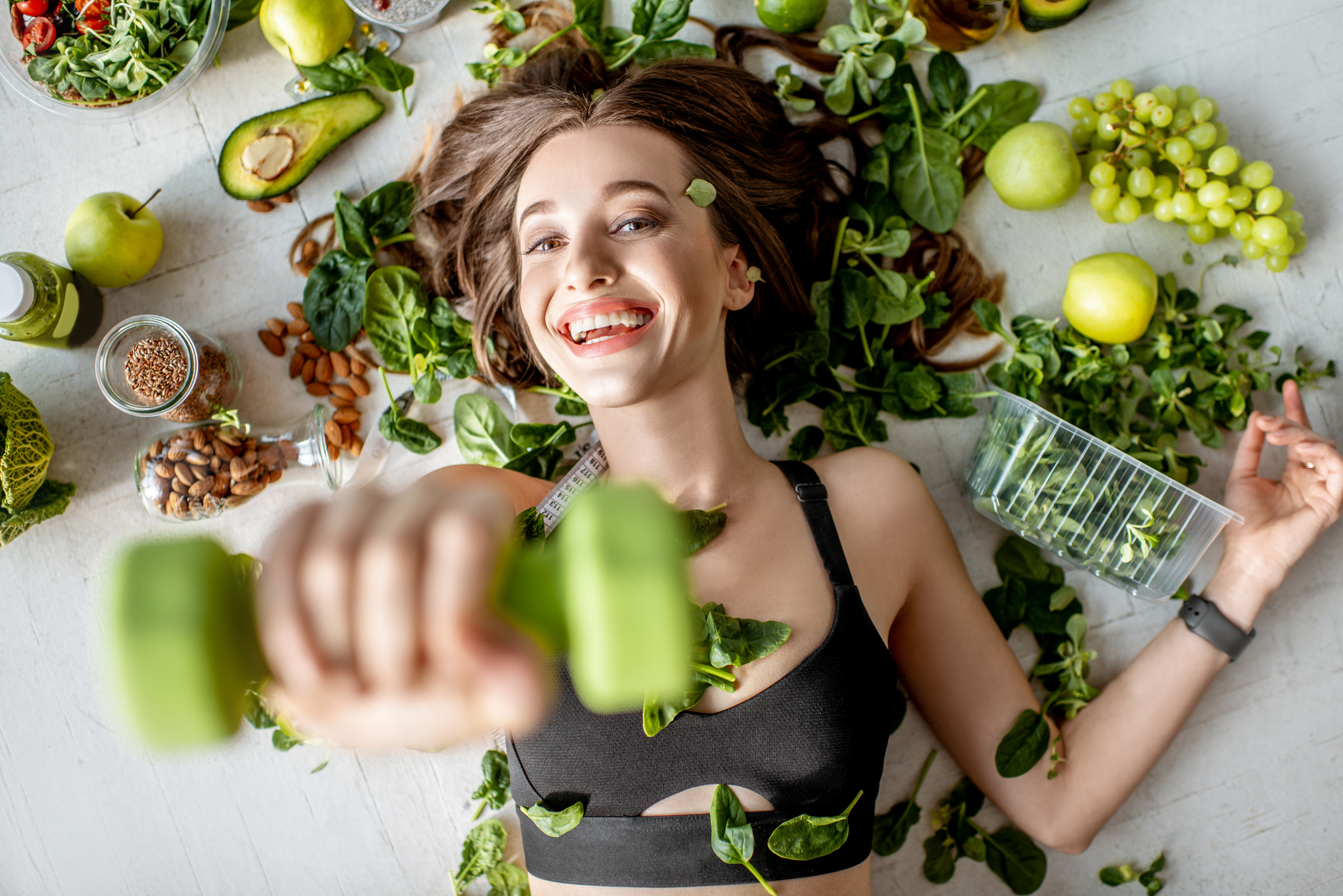 L'apport quotidien recommandé est de 400 à 420 mg par jour pour les hommes et de 310 à 320 mg par jour pour les femmes. Malgré son importance, 50% des Européens n’en consomment pas suffisamment. Les amandes, les épinards et les noix de cajou font partie des aliments les plus riches en magnésium. La complémentation constitue une très bonne alternative et a été associée à des bienfaits pour la santé1.