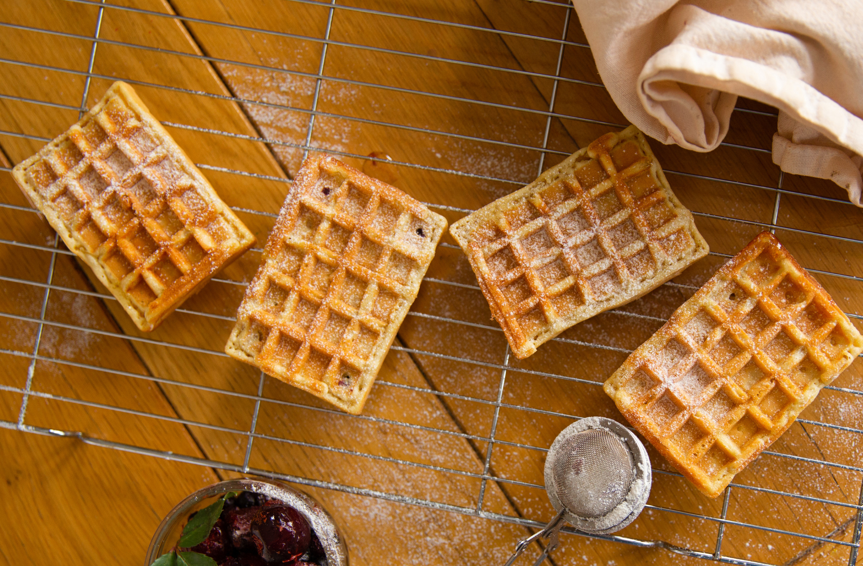 Ces gaufres sont fabriquées sans farine de blé ni autres ingrédients contenant du gluten. La farine NOGLUTEN PLUS à base d'amidon de blé sans gluten est utilisée à la place,